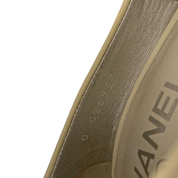 Chanel Interlocking CC Logo Peep Toe Patent Leather Heels EU 37.5 Yellow Pumps - Picture 6 of 14